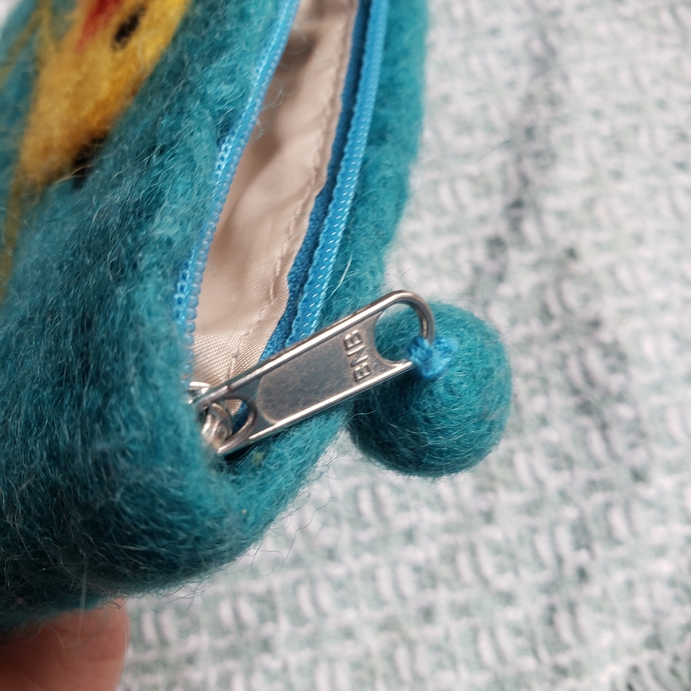 Charlotte Russe | Birdy Zipper Beauty Pouch - Picture 5 of 8